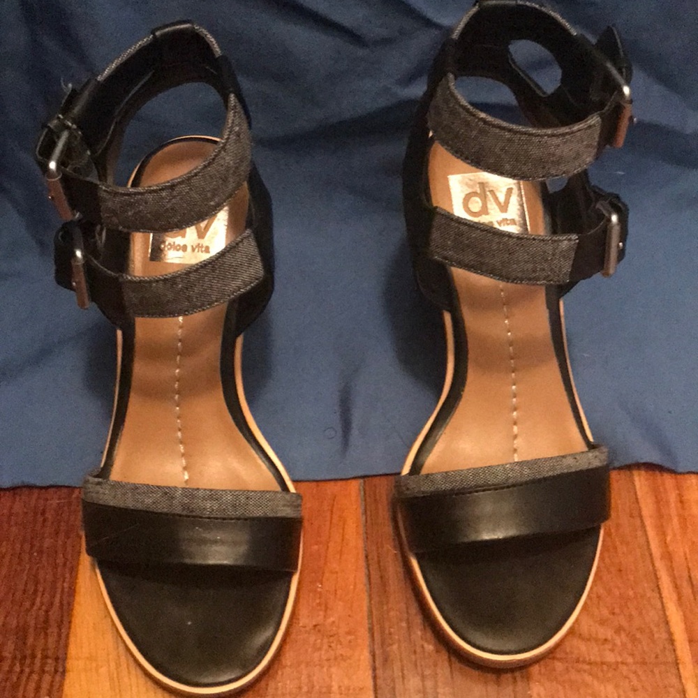 DV by Dolce Vita Cassie Black Wedge Sandal